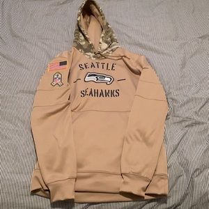 Seattle Seahawks armed services hoodie (medium)